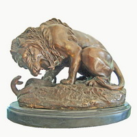 Bronze lion and snake statue CA-021